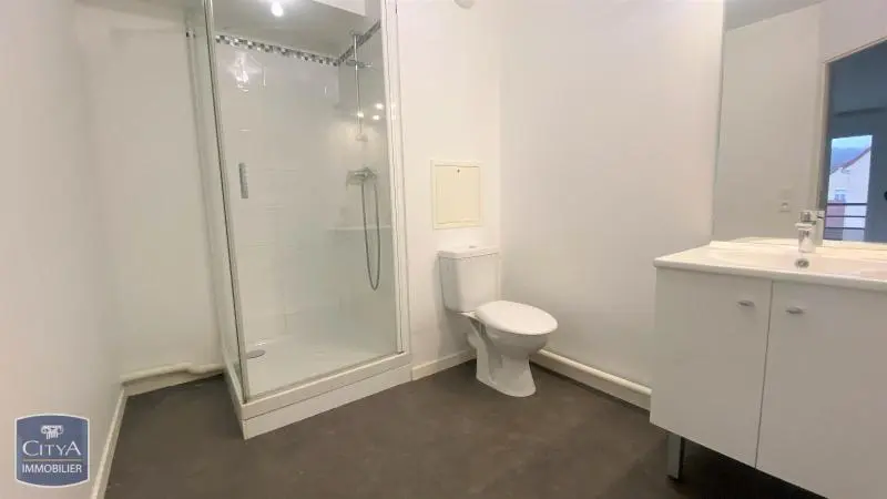 Photo 3 Appartement 1 pièce 32.48m²