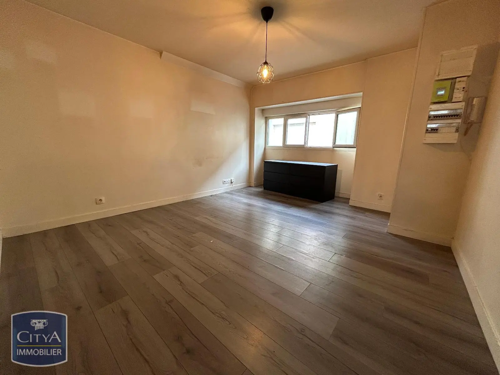 Photo 1 Appartement 1 pièce 23m²