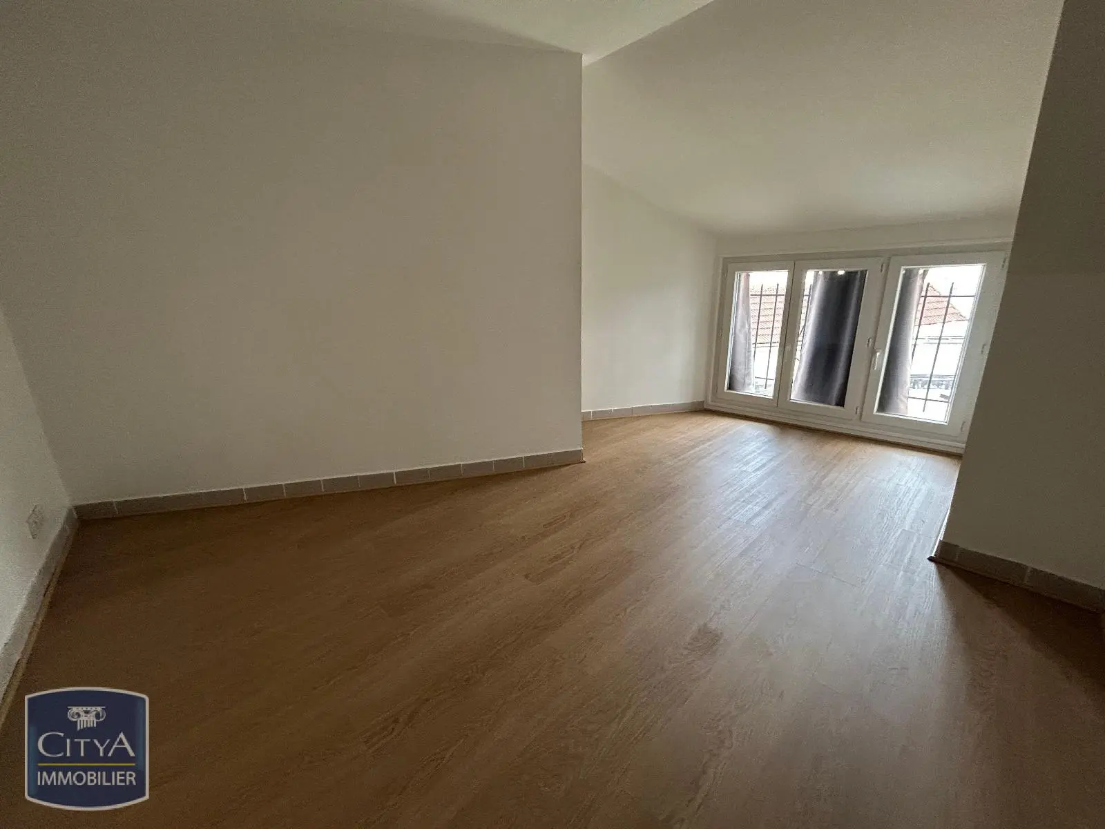 Photo 2 Appartement 1 pièce 47m²