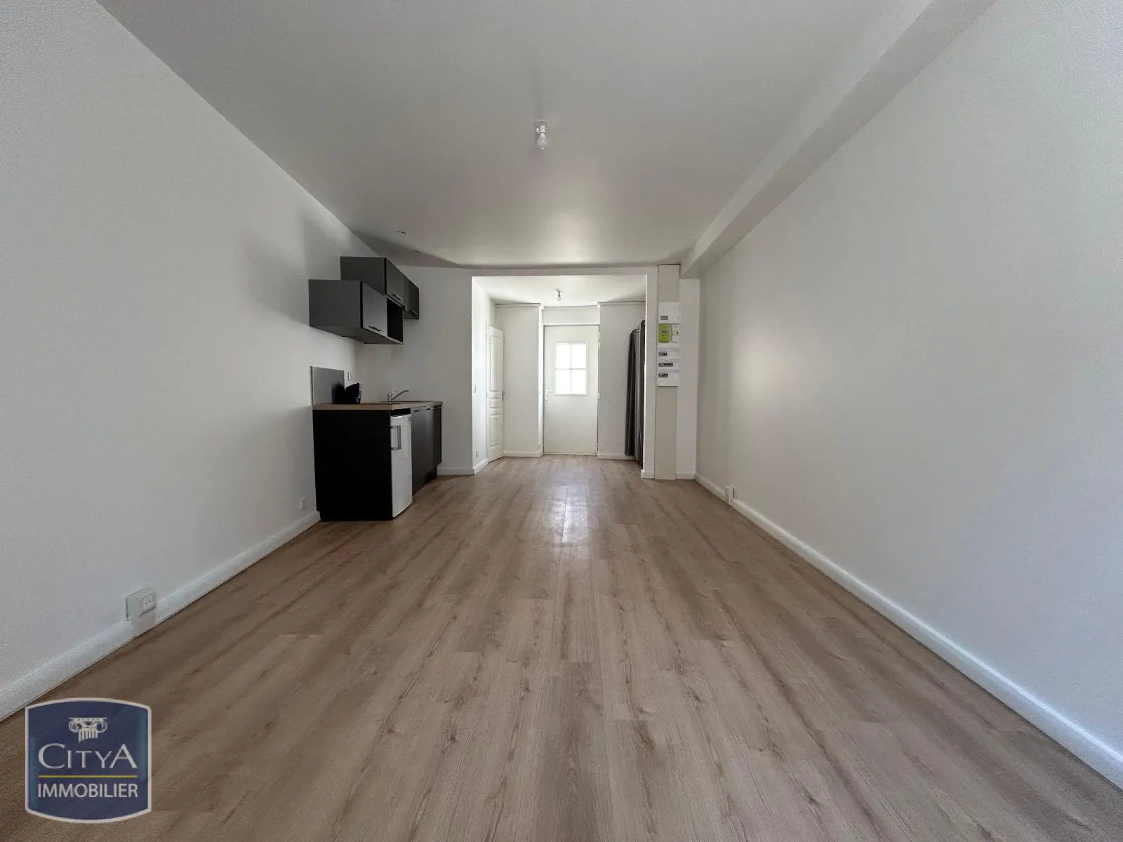 Photo 3 Appartement 1 pièce 28.4m²