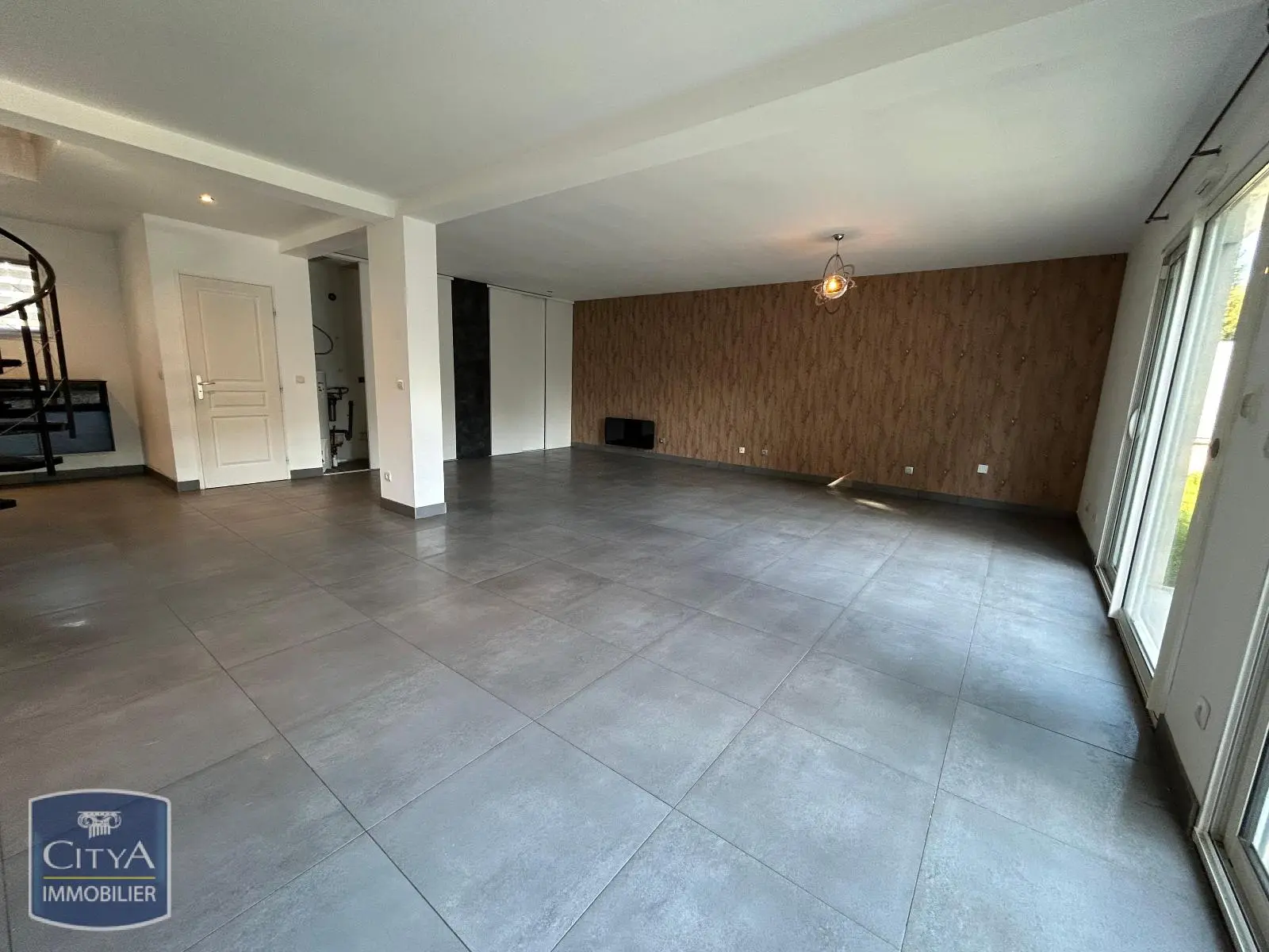 Photo 3 Maison 5 pièces 155.72m²