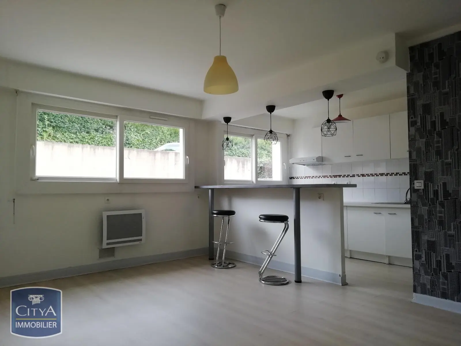 Photo 1 Appartement 1 pièce 28m²