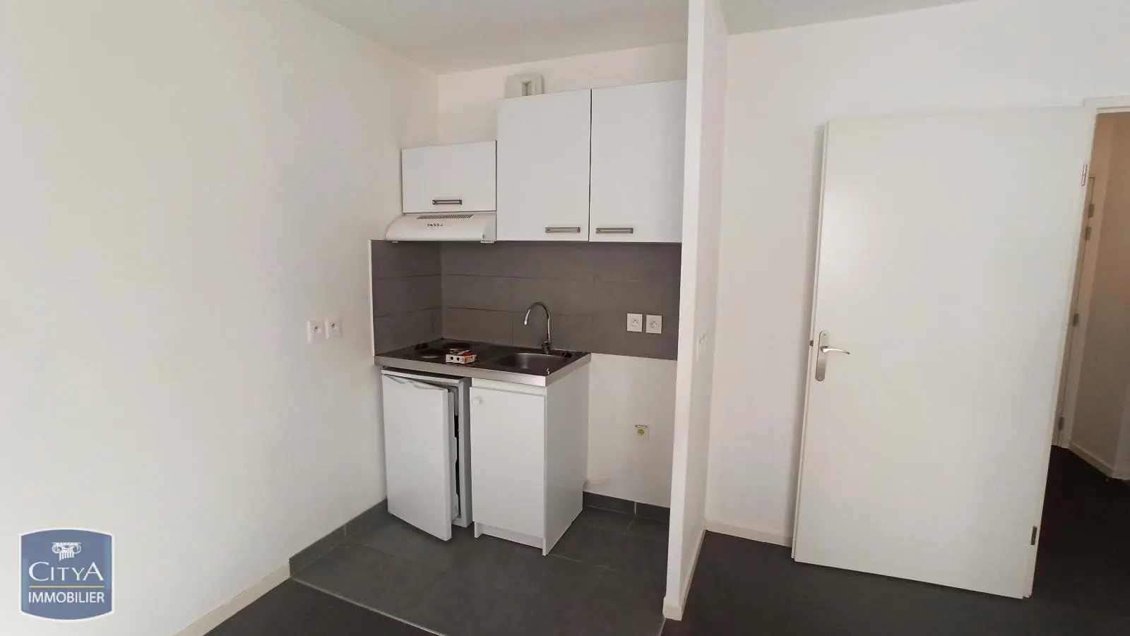 Photo 2 Appartement 1 pièce 29.3m²