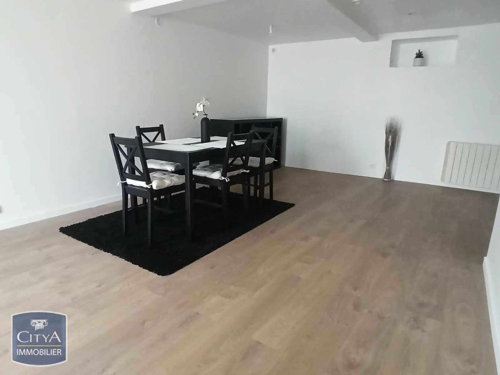 Photo 1 Appartement 1 pièce 48m²