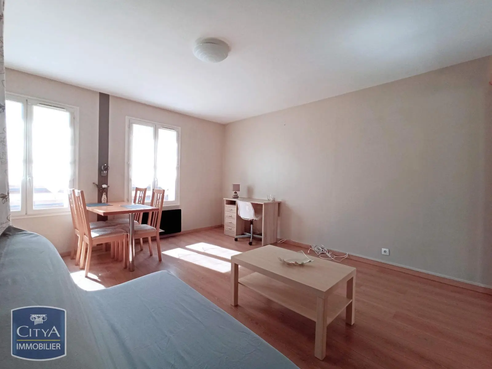 Photo 2 Appartement 1 pièce 27.3m²