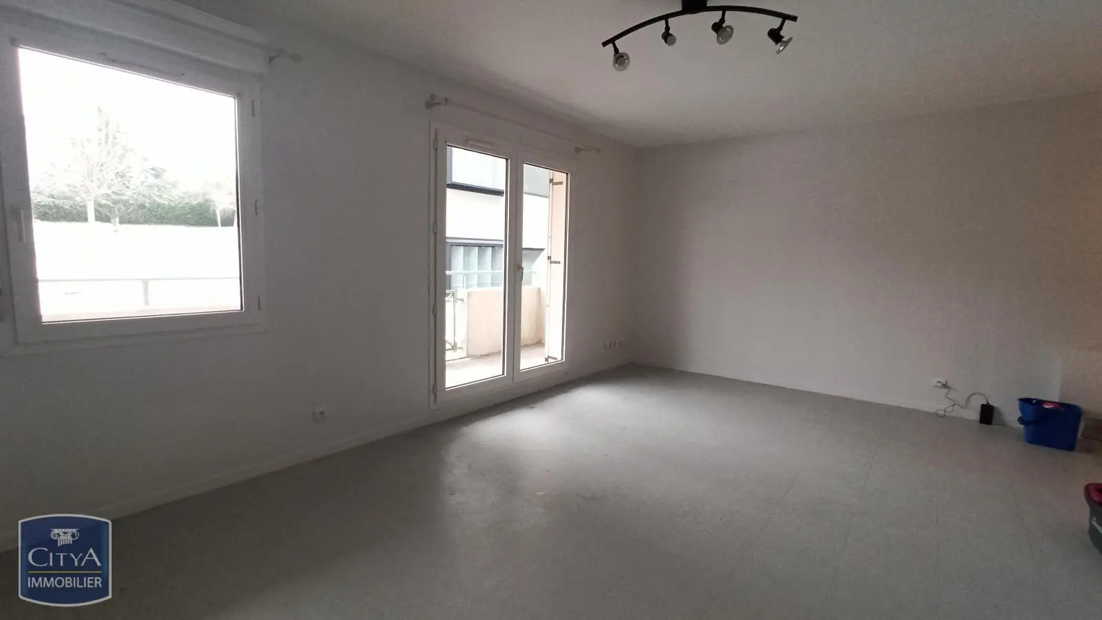 Photo 2 Appartement 1 pièce 33.47m²