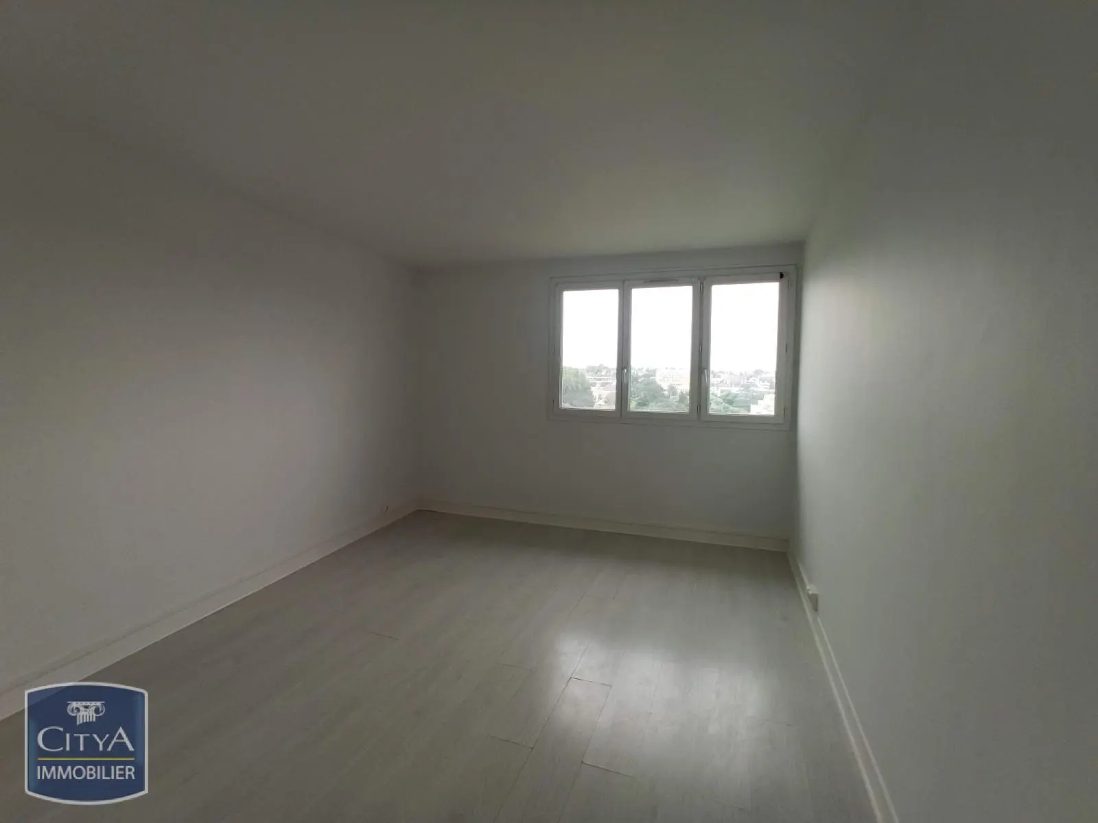 Photo 3 Appartement 4 pièces 76m²