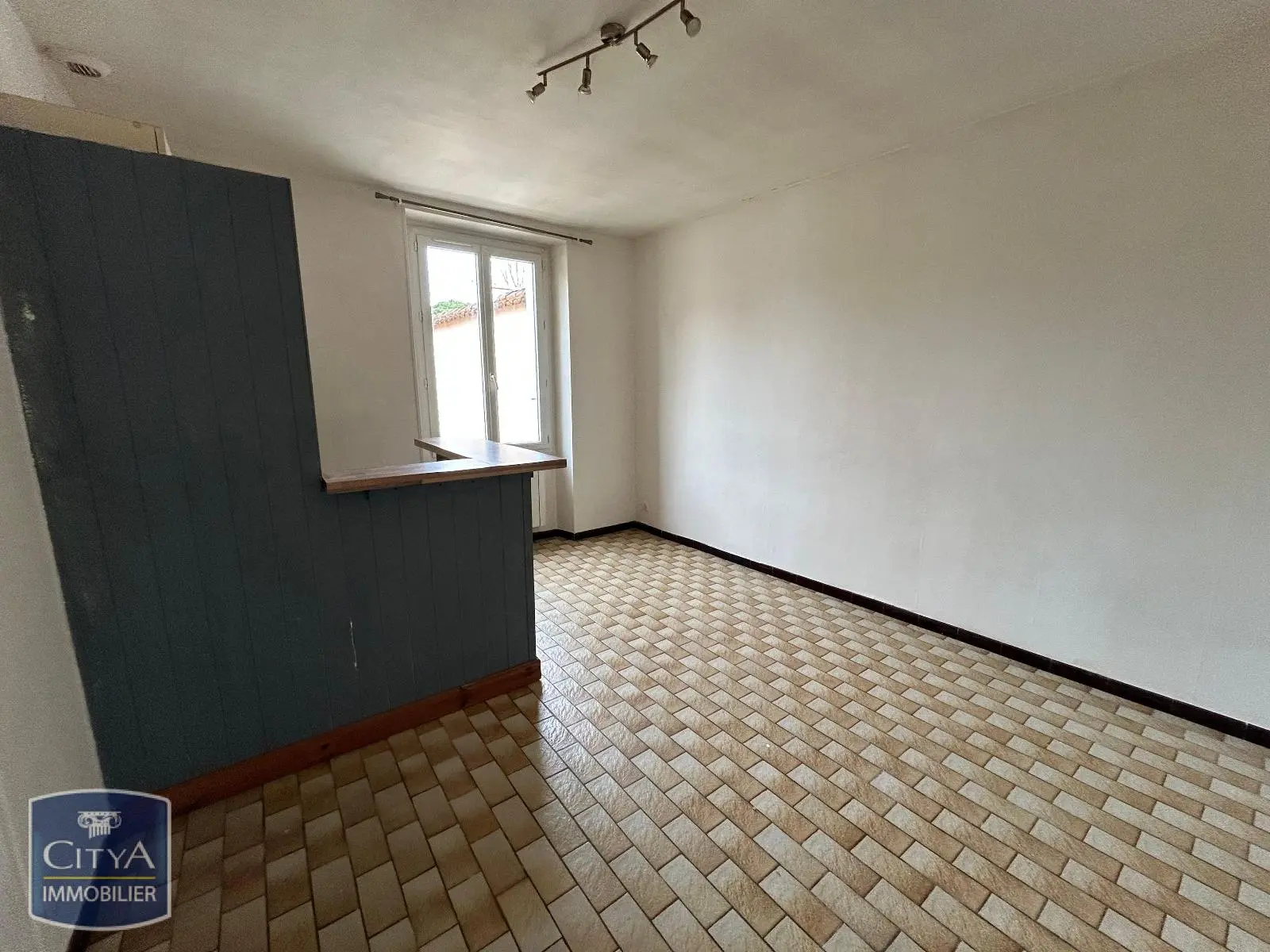 Photo 1 Appartement 1 pièce 23.39m²