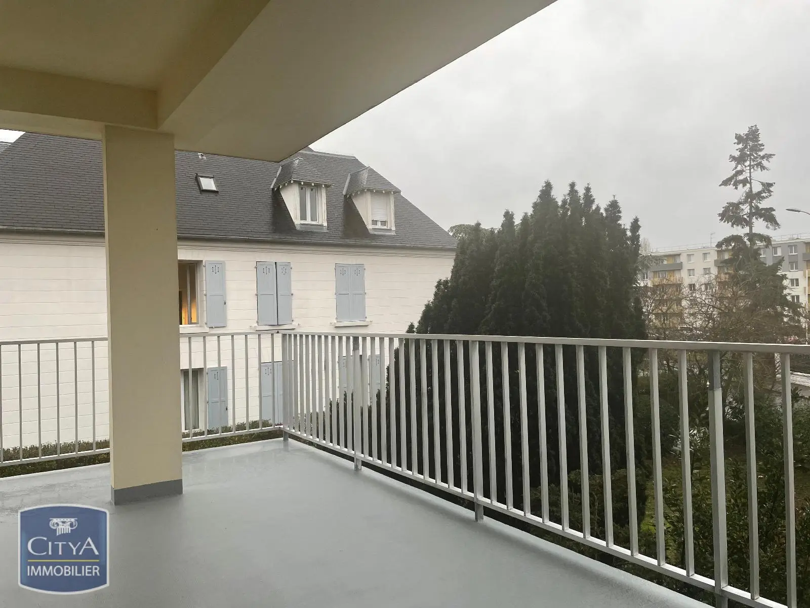 Sainte-Geneviève-des-Bois (91700) Appartement 3 pièces 70.4m² photo 3