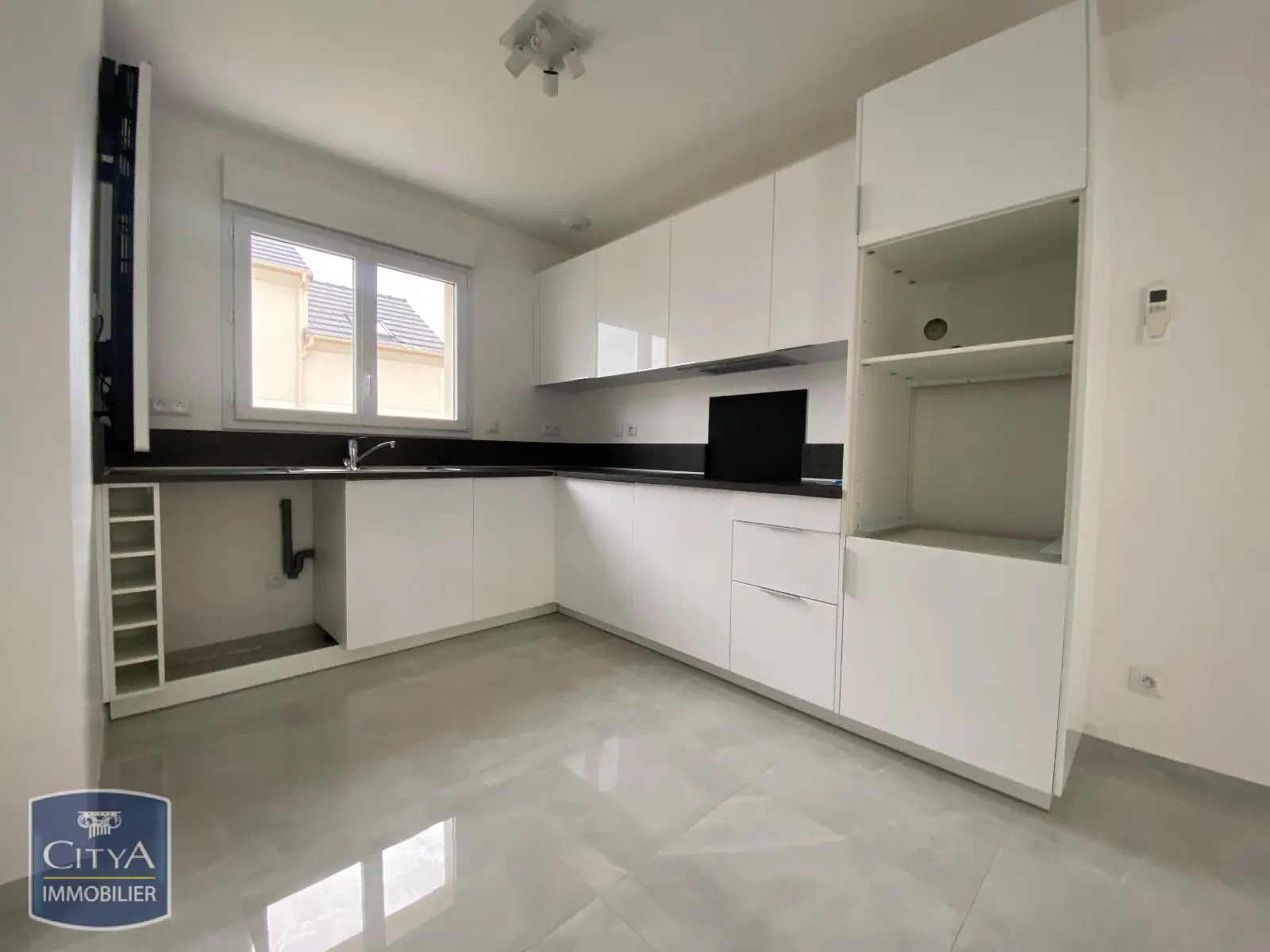 Leuville-sur-Orge (91310) Maison 4 pièces 87.72m² photo 3