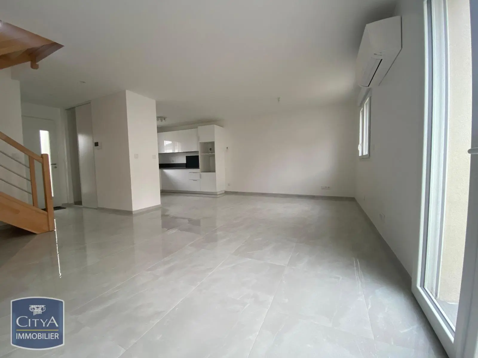 Leuville-sur-Orge (91310) Maison 4 pièces 87.72m² photo 2