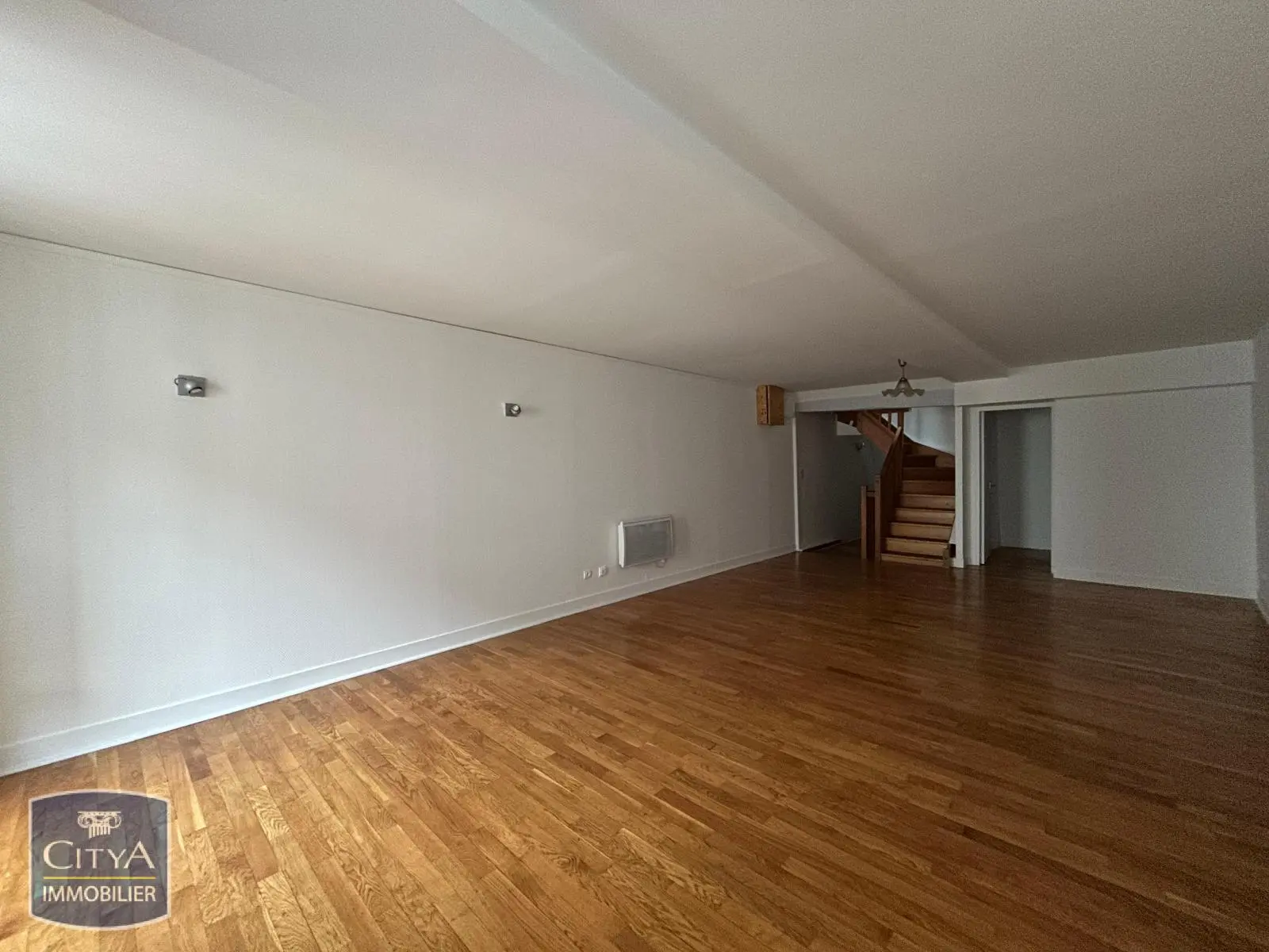 Photo 1 Appartement 4 pièces 101m²