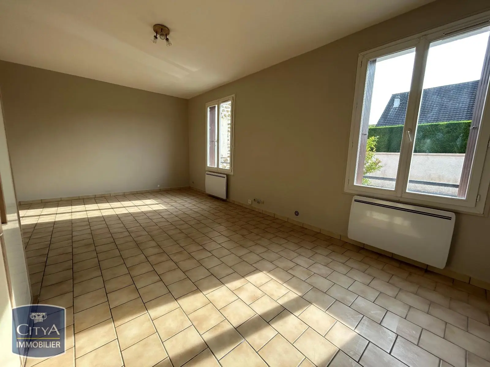 Photo 1 Appartement 1 pièce 30.87m²