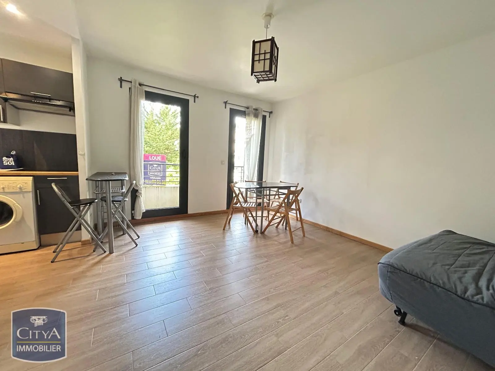 Photo 1 Appartement 1 pièce 24.42m²