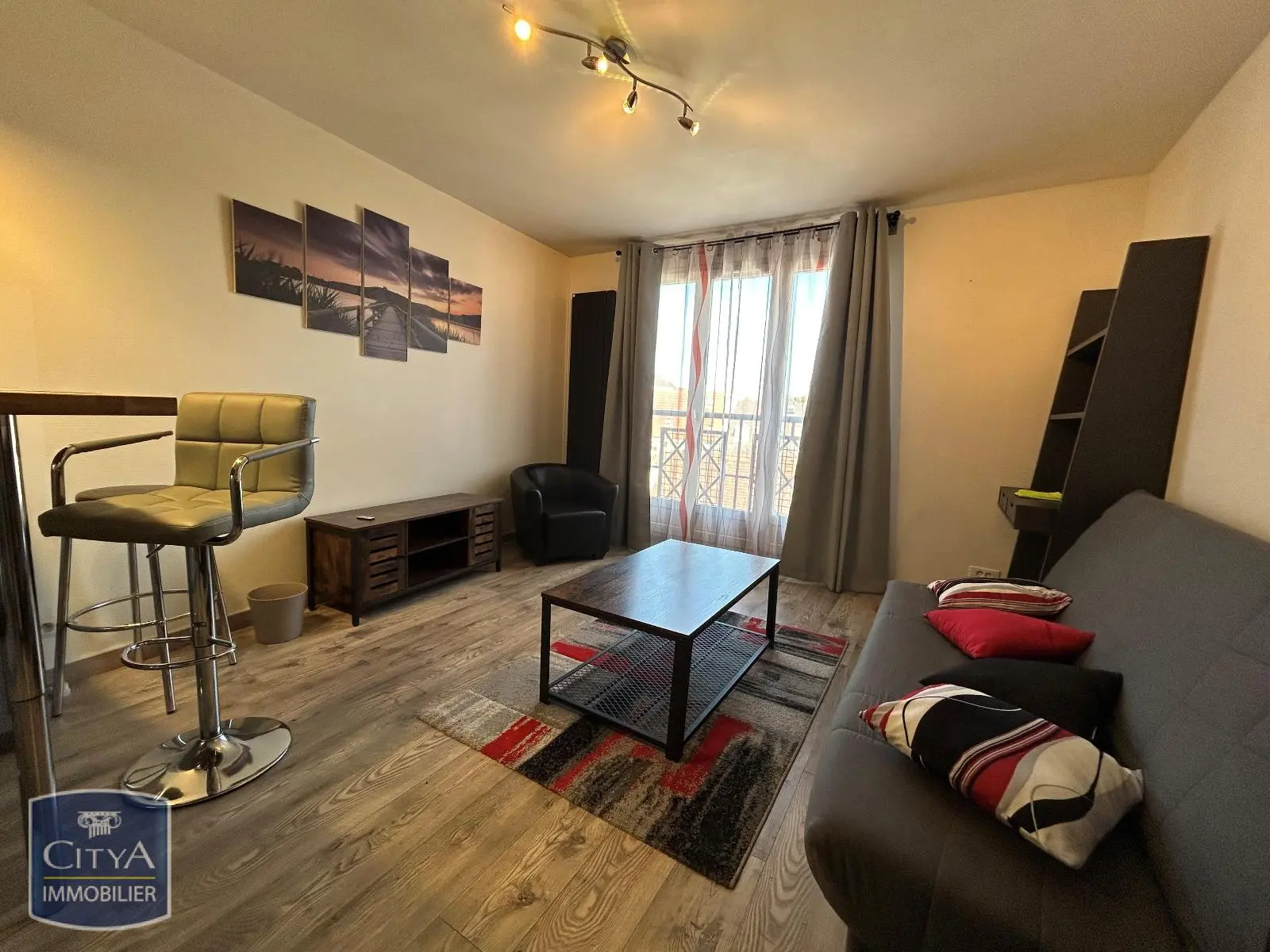 Photo 1 Appartement 1 pièce 27.16m²