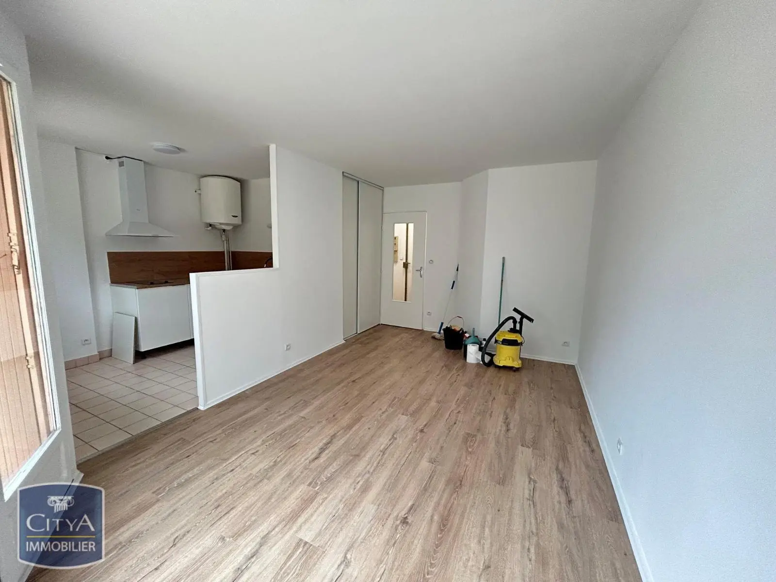 Arpajon (91290) Appartement 1 pièce 30m² photo 3