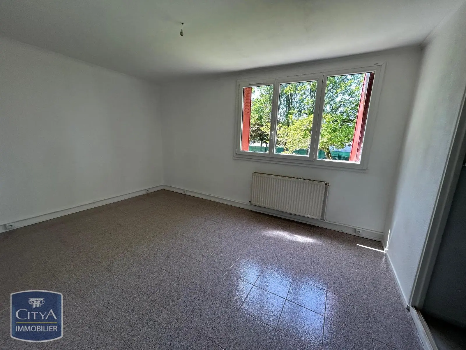Sainte-Geneviève-des-Bois (91700) Appartement 3 pièces 54.84m² photo 4