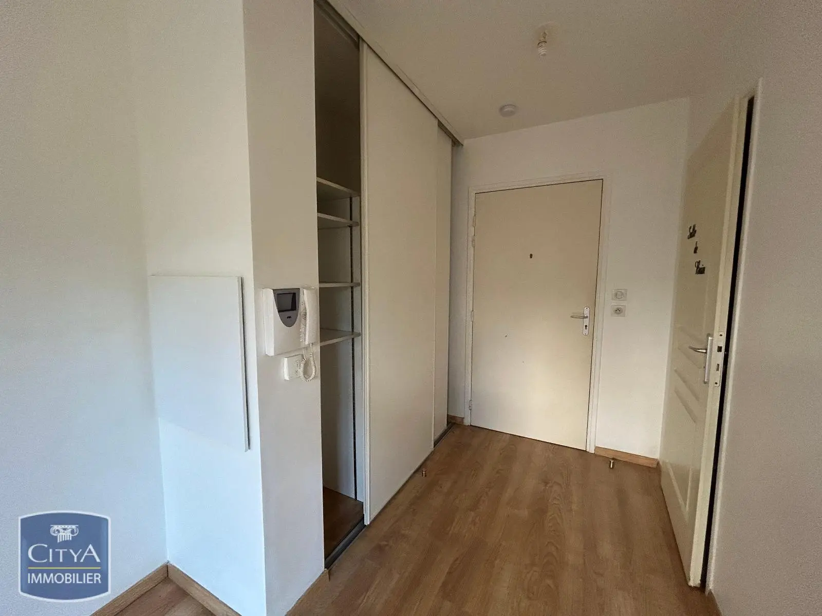 Épinay-sur-Orge (91360) Appartement 1 pièce 27.57m² photo 5