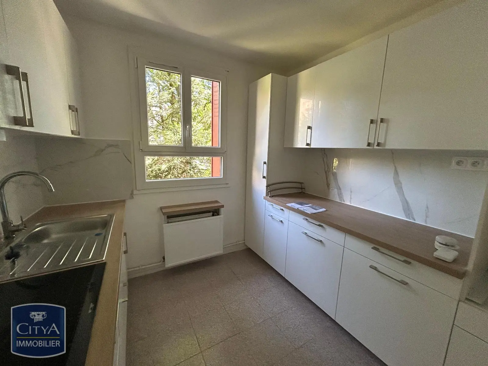 Sainte-Geneviève-des-Bois (91700) Appartement 3 pièces 54.84m² photo 2