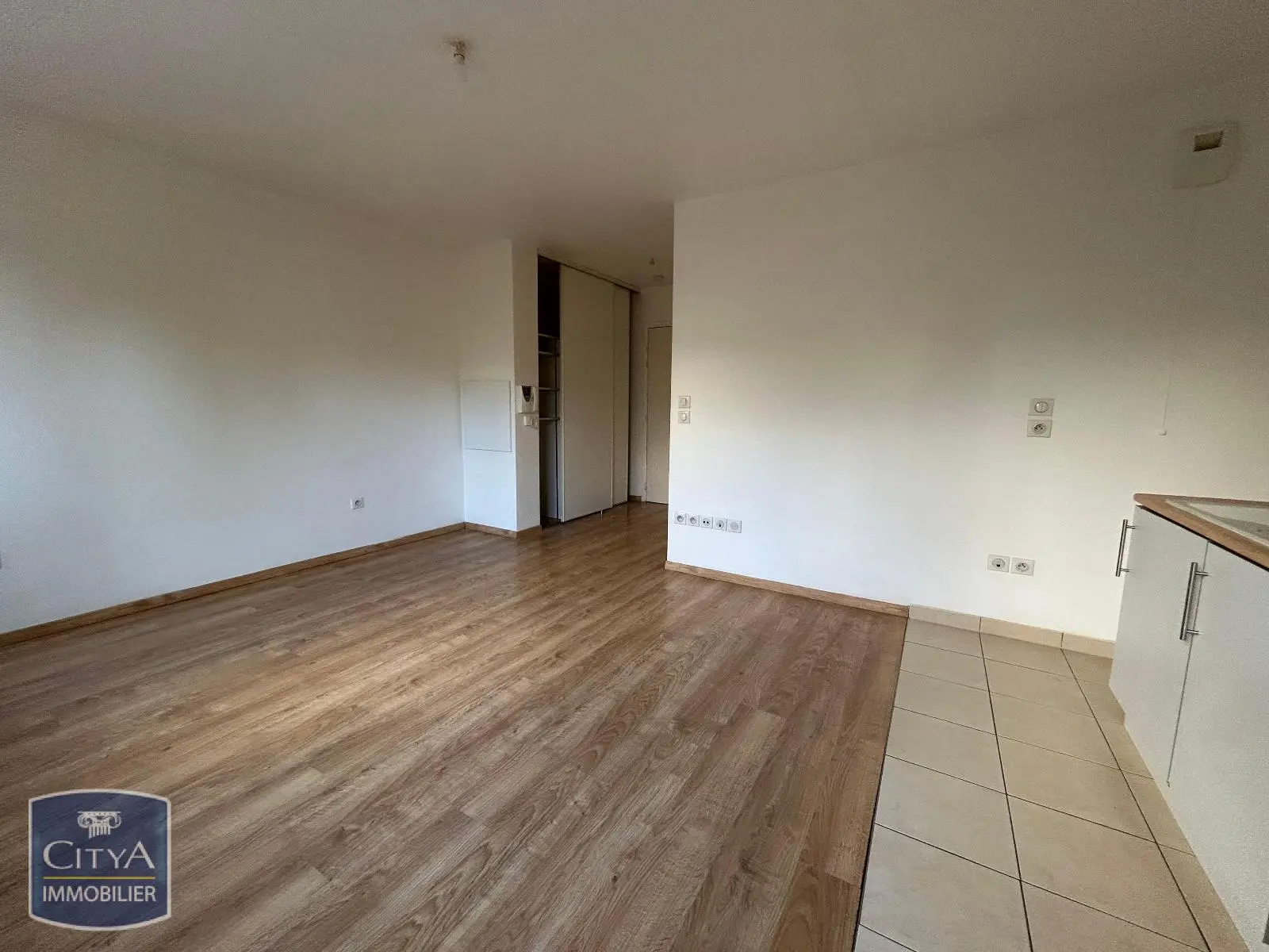 Épinay-sur-Orge (91360) Appartement 1 pièce 27.57m² photo 3