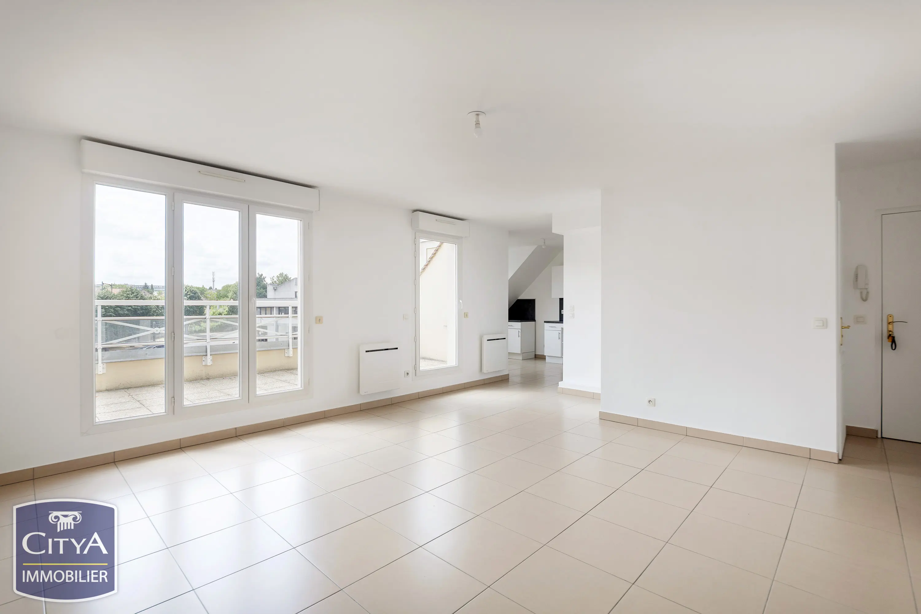 Photo 1 Appartement 5 pièces 93.42m²