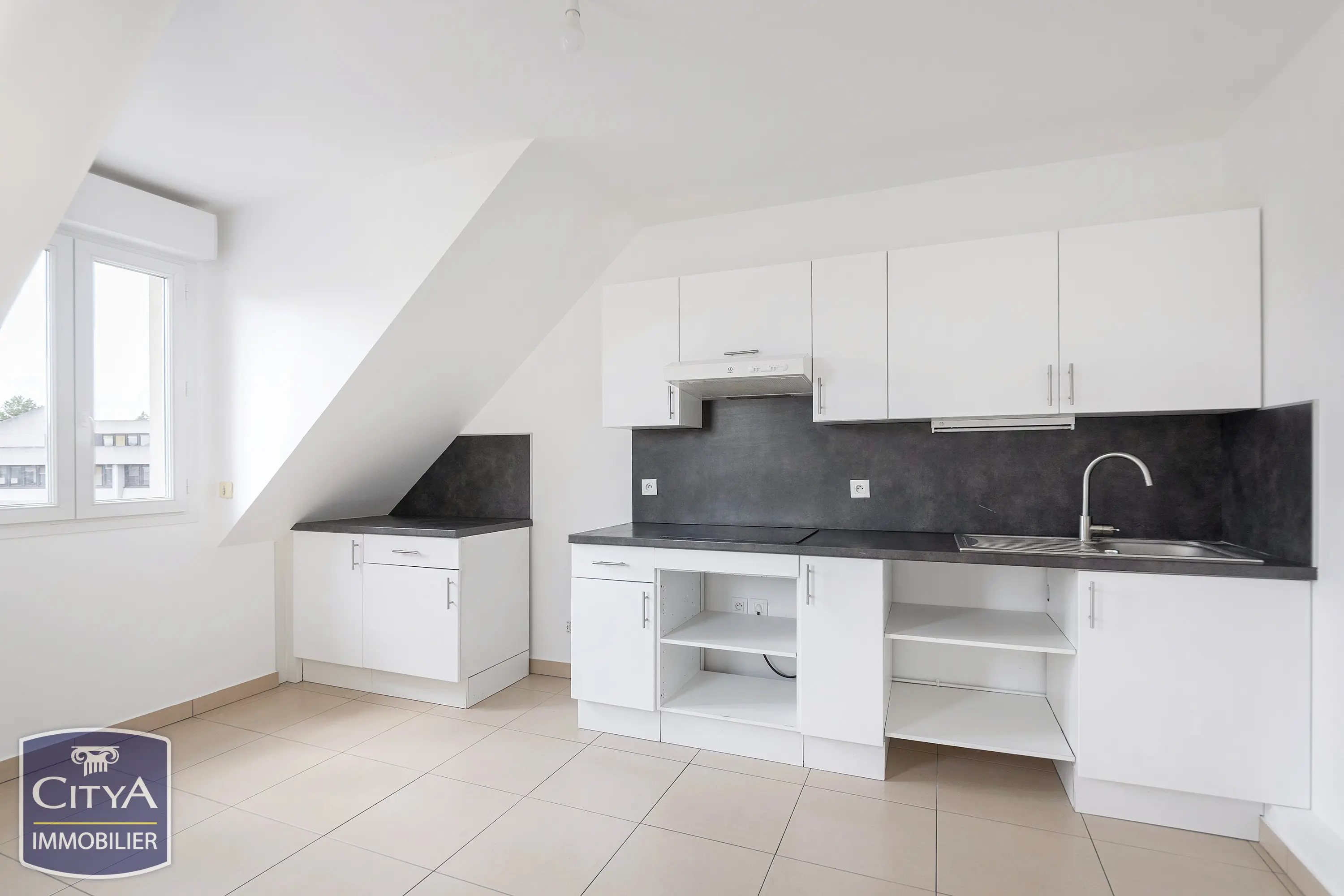 Photo 3 Appartement 5 pièces 93.42m²