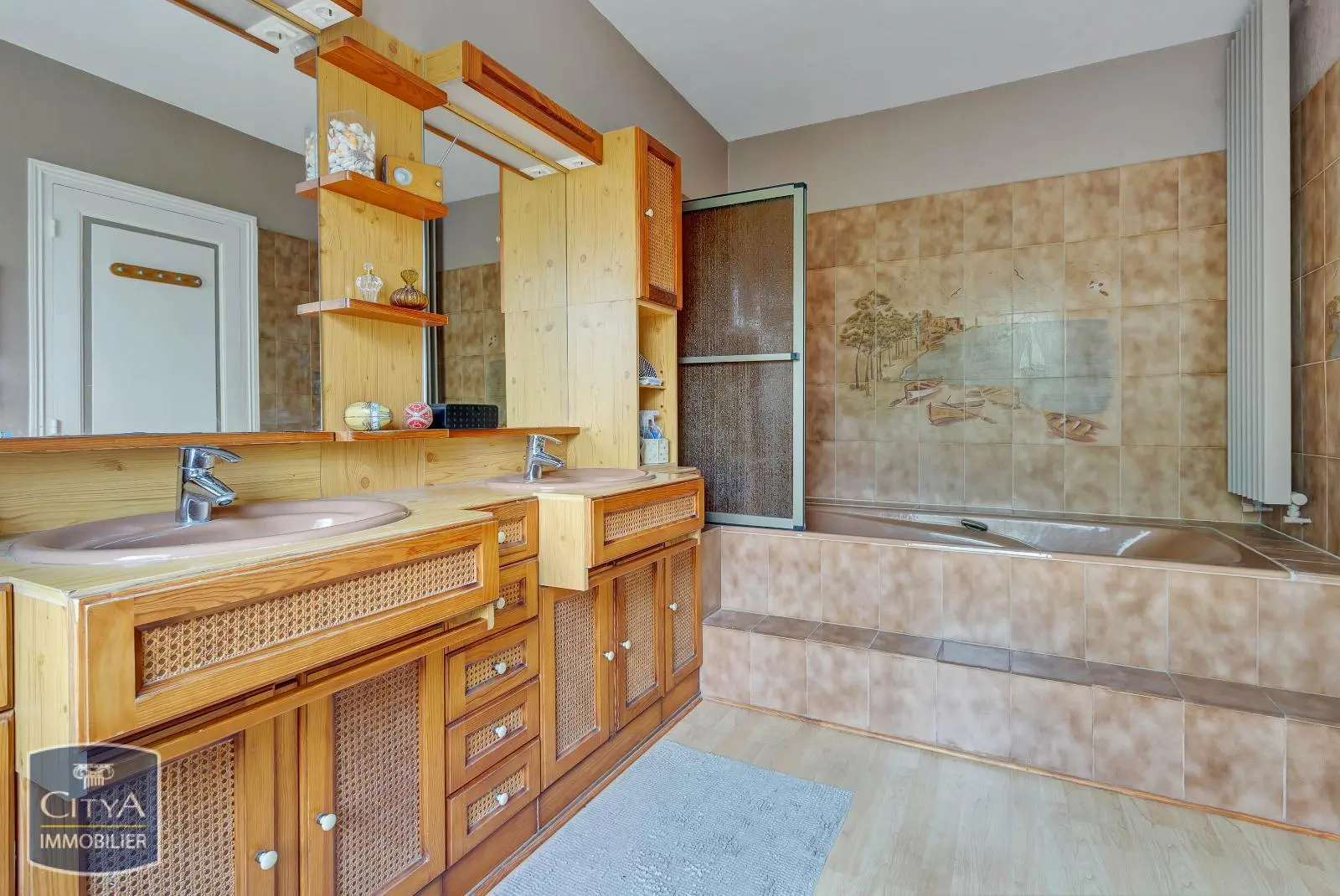 Photo 9 Maison 8 pièces 213m²