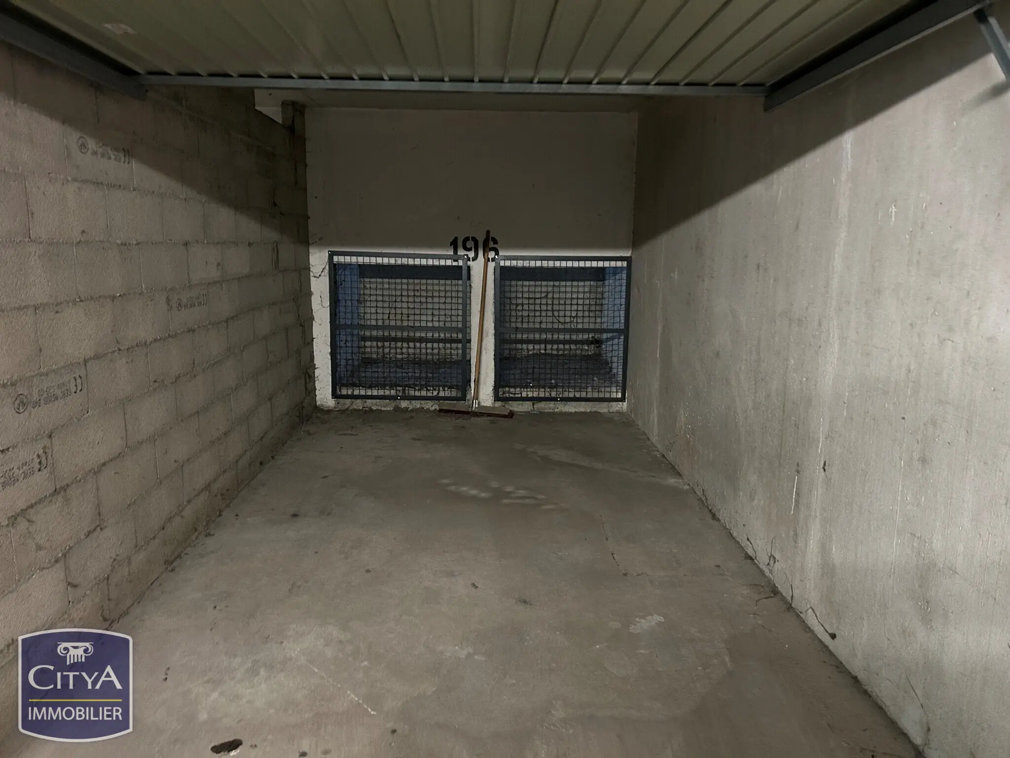 Photo 3 Parking 13m²