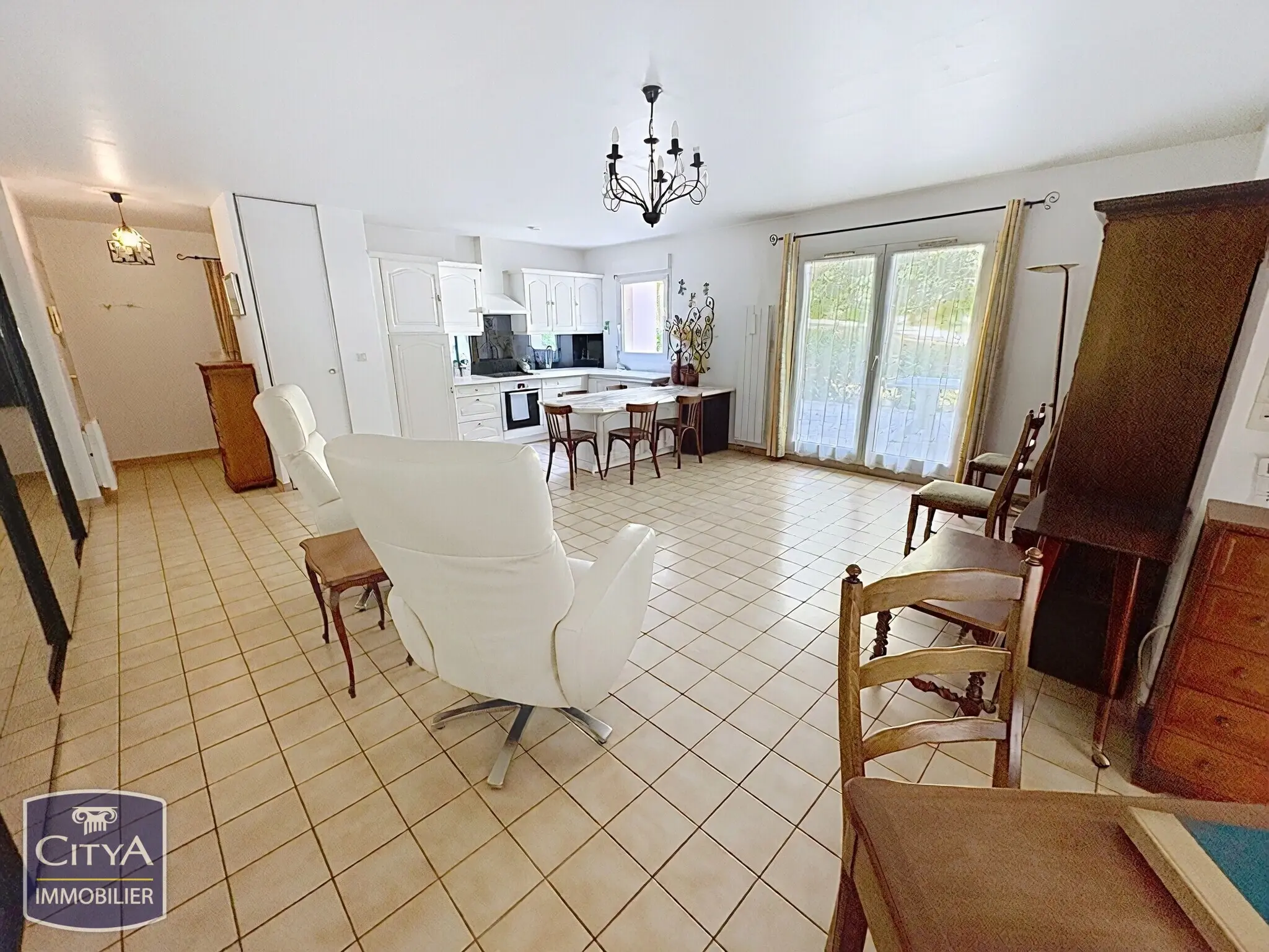 Arpajon (91290) Appartement 4 pièces 72.5m² photo 2