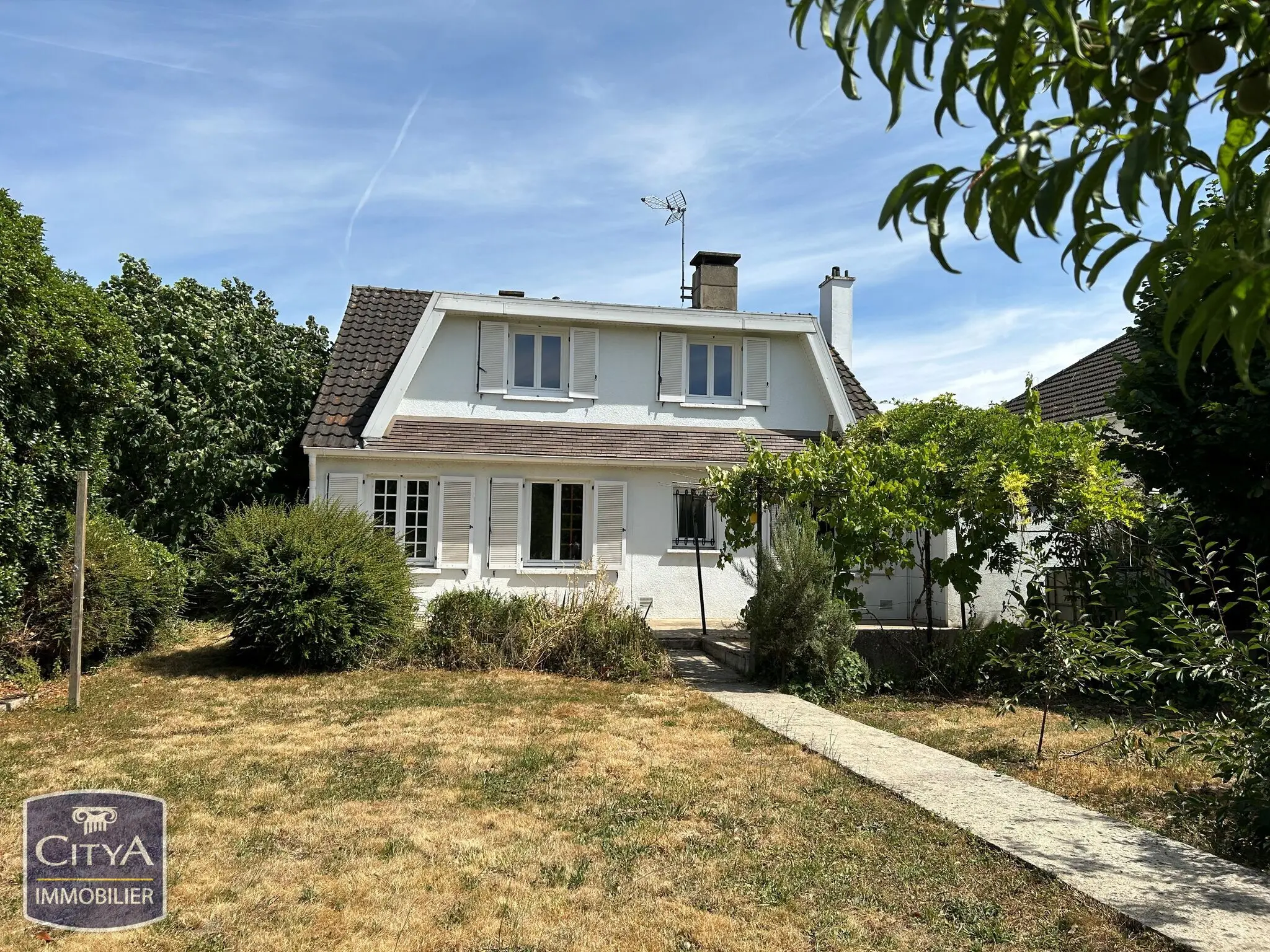 Photo 1 Maison 9 pièces 144m²