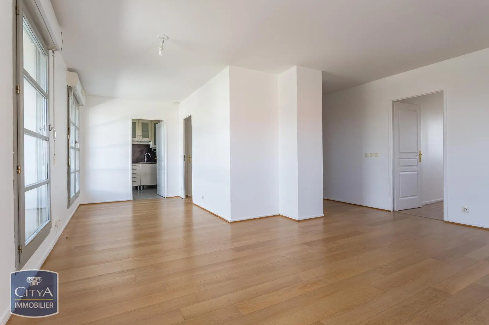 Photo 2 Appartement 5 pièces 87.24m²