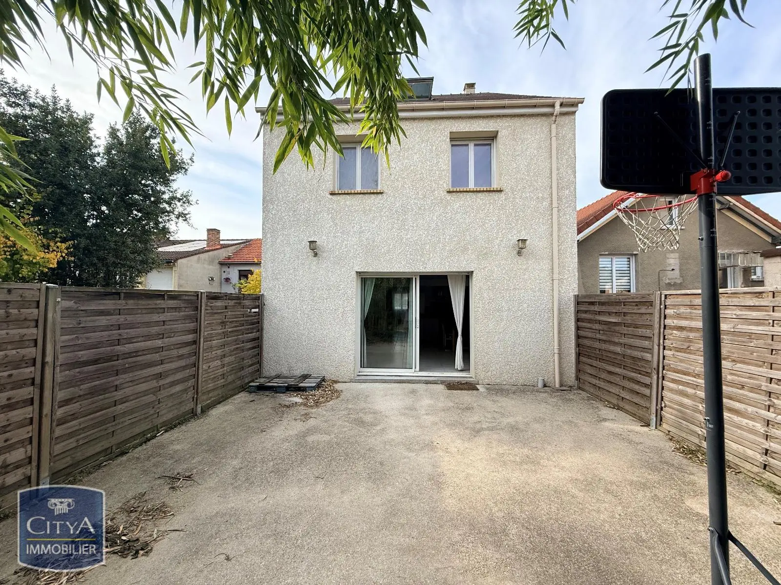 Photo 15 Maison 8 pièces 178m²