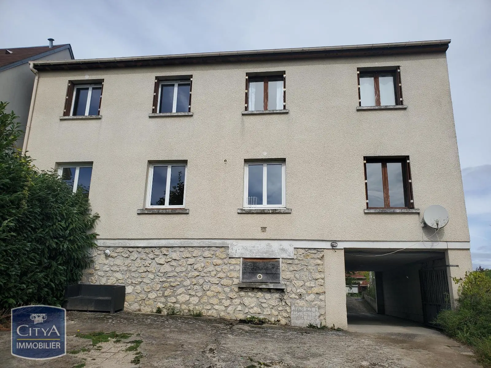 Photo 1 Immeuble 180.38m²