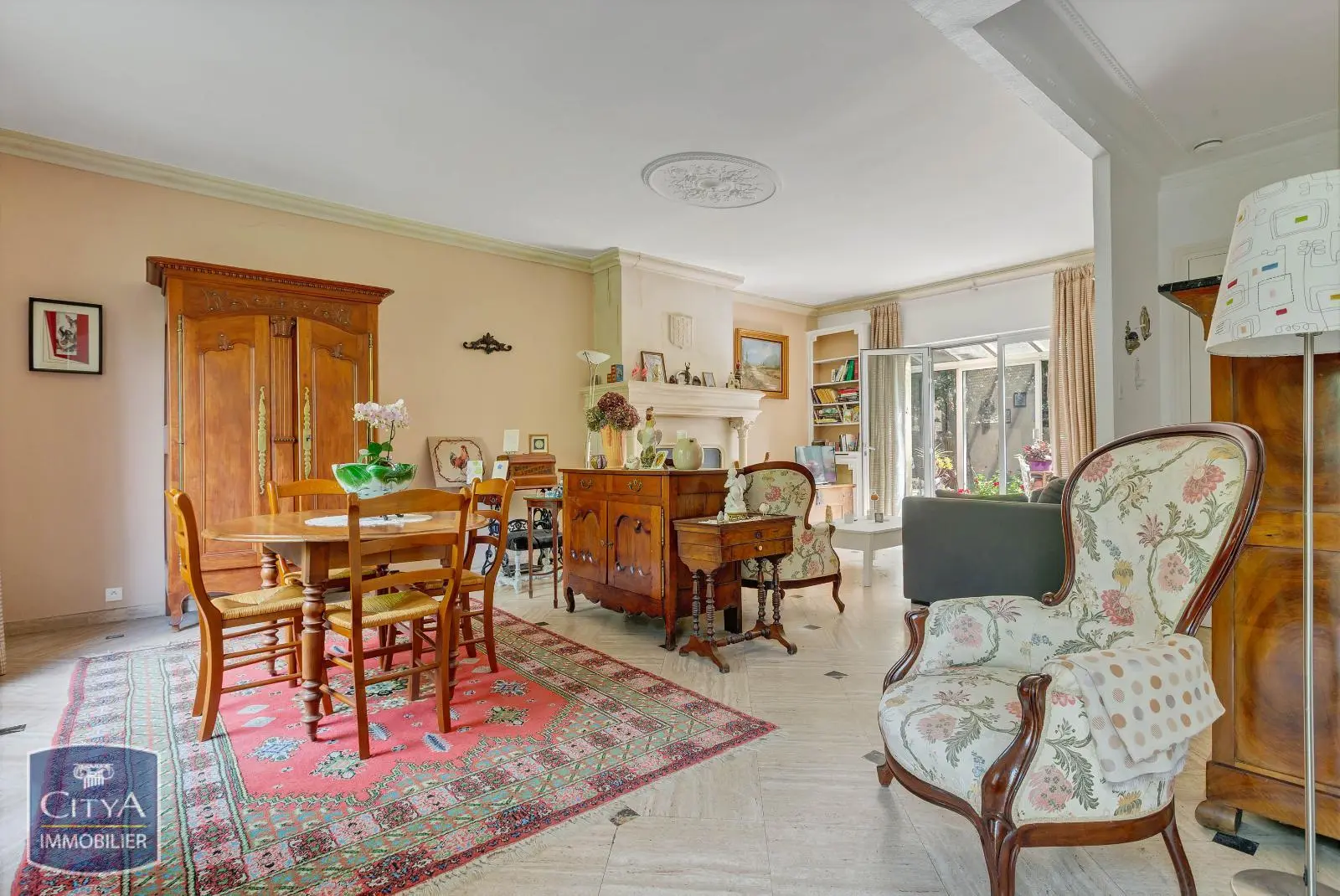 Photo 1 Maison 8 pièces 213m²