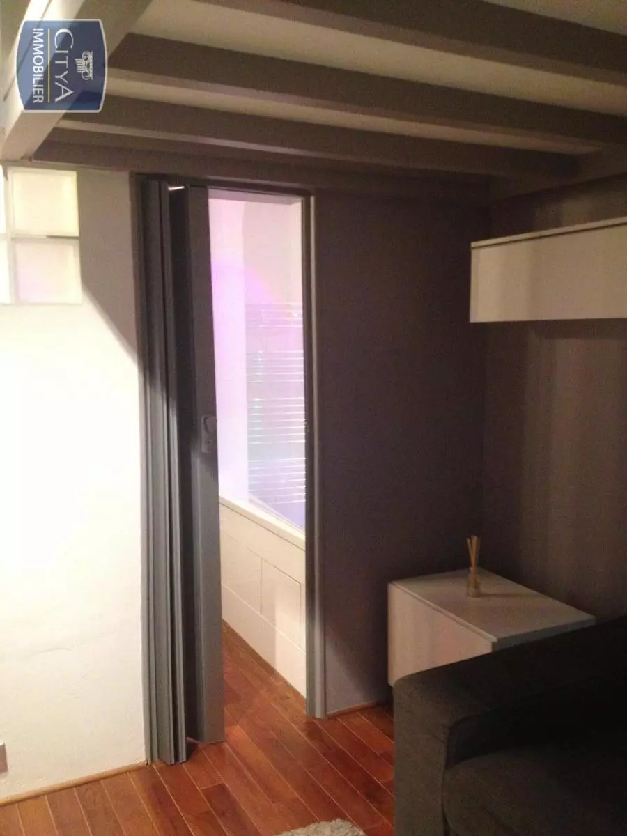 Illustration pour Appartement 1 pièce 20m² Photo Appartement 1 pièce 20m²