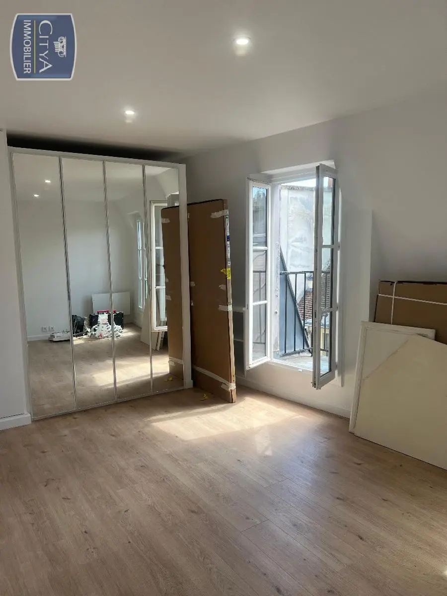 Photo 1 Appartement 1 pièce 25m²