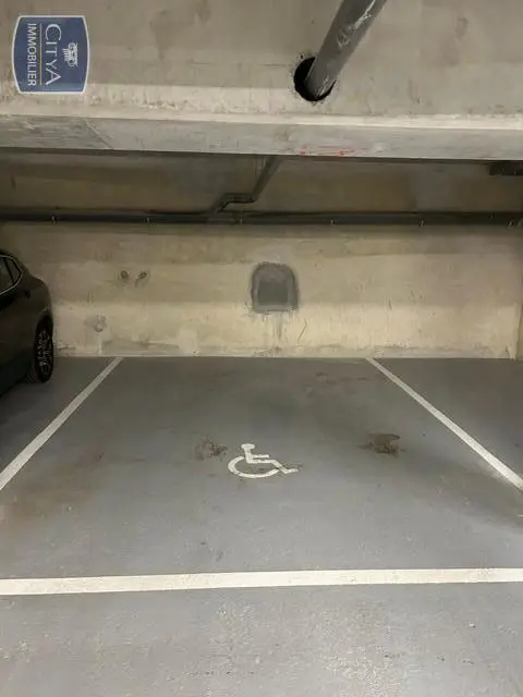 Photo 1 Parking
