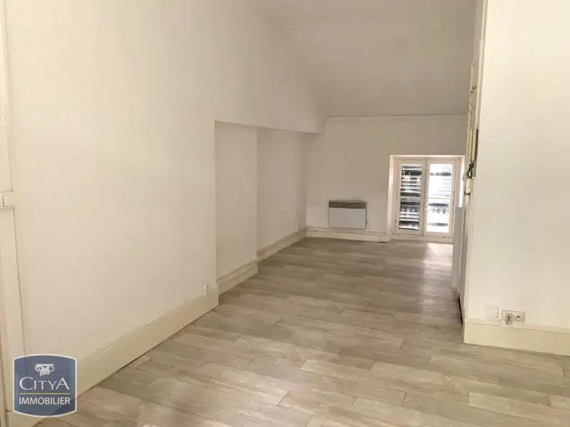 Photo 1 Appartement 1 pièce 22.31m²
