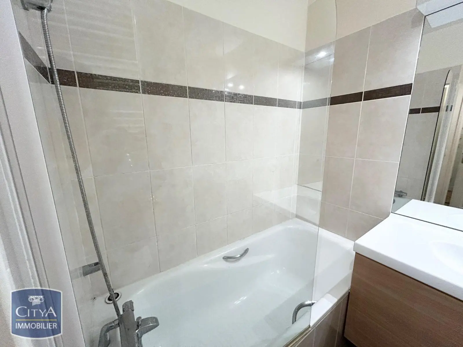 La Garenne-Colombes (92250) Appartement 2 pièces 36.76m² photo 4
