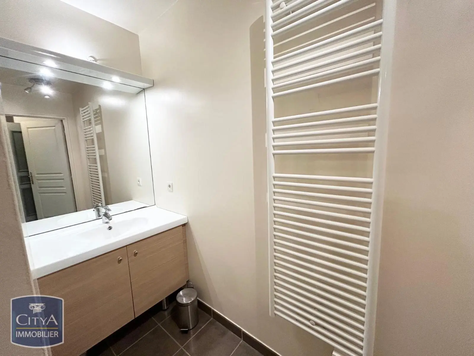La Garenne-Colombes (92250) Appartement 2 pièces 36.76m² photo 3