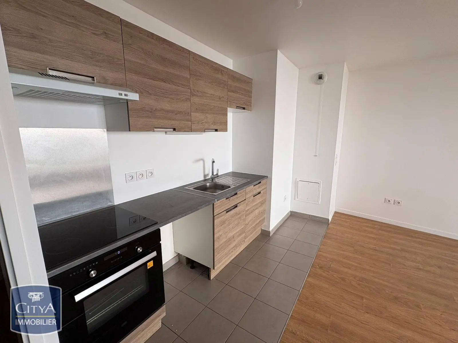 Photo 2 Appartement 4 pièces 75.33m²