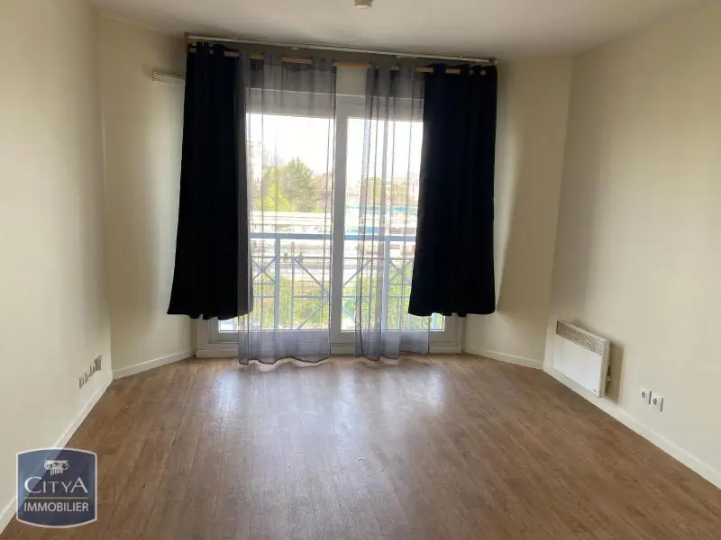 Photo 1 Appartement 1 pièce 21.75m²