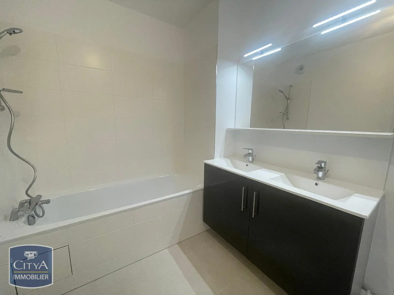 Photo 13 Appartement 3 pièces 61m²