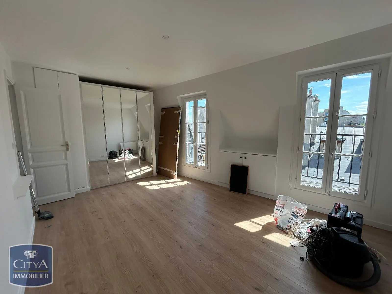 Photo 1 Appartement 1 pièce 25m²