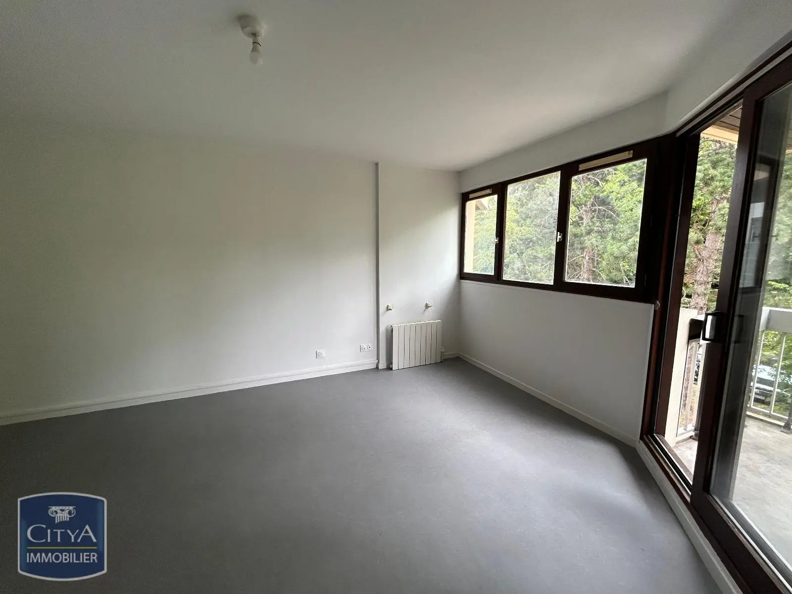 Photo 1 Appartement 1 pièce 24.69m²