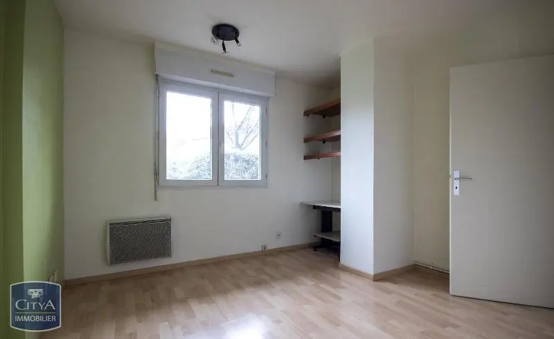Photo 1 Appartement 1 pièce 27.5m²