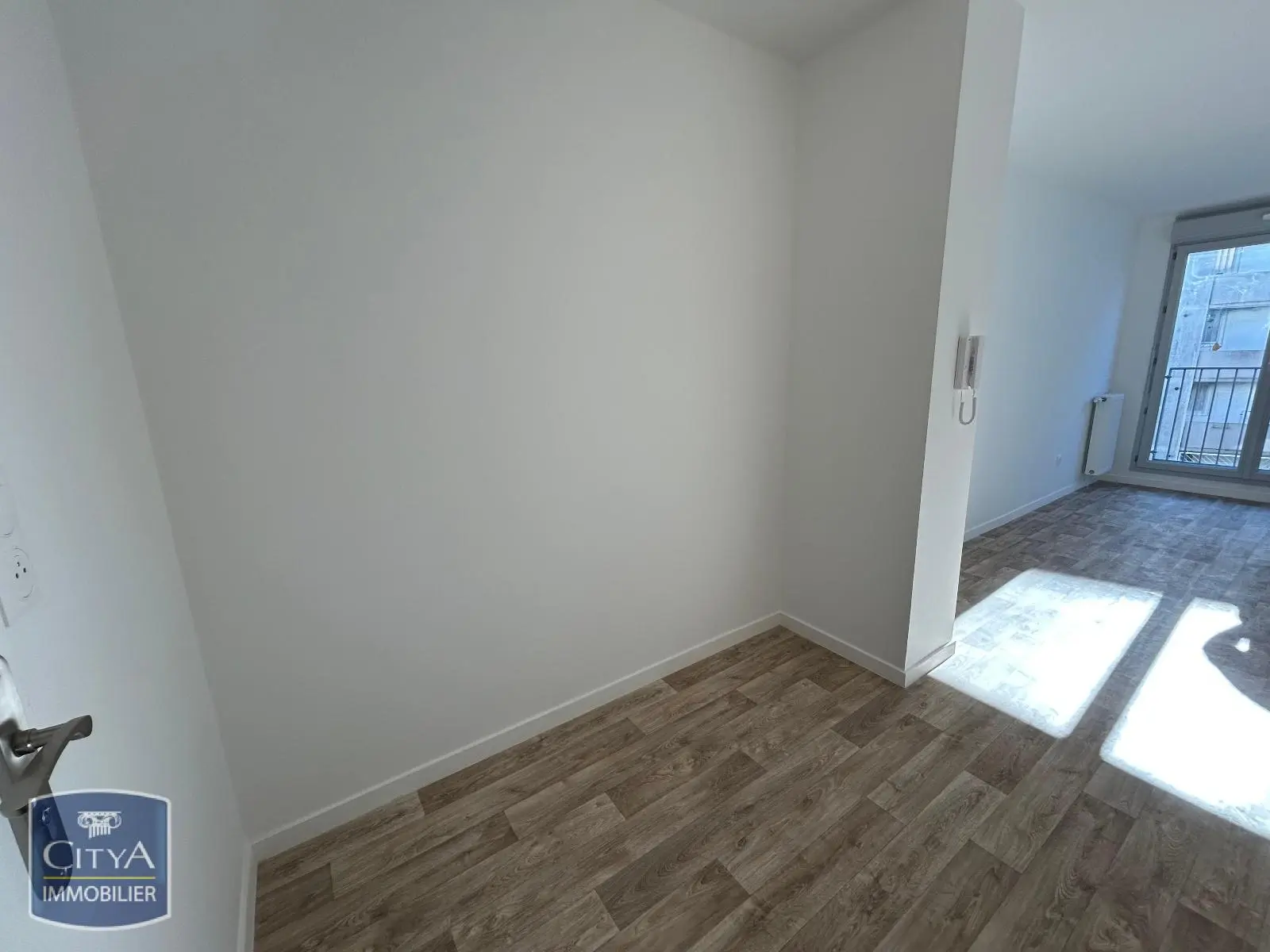 Photo 3 Appartement 1 pièce 27.5m²