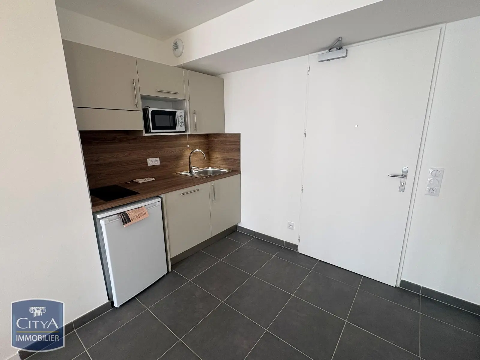 Photo 3 Appartement 1 pièce 35.2m²