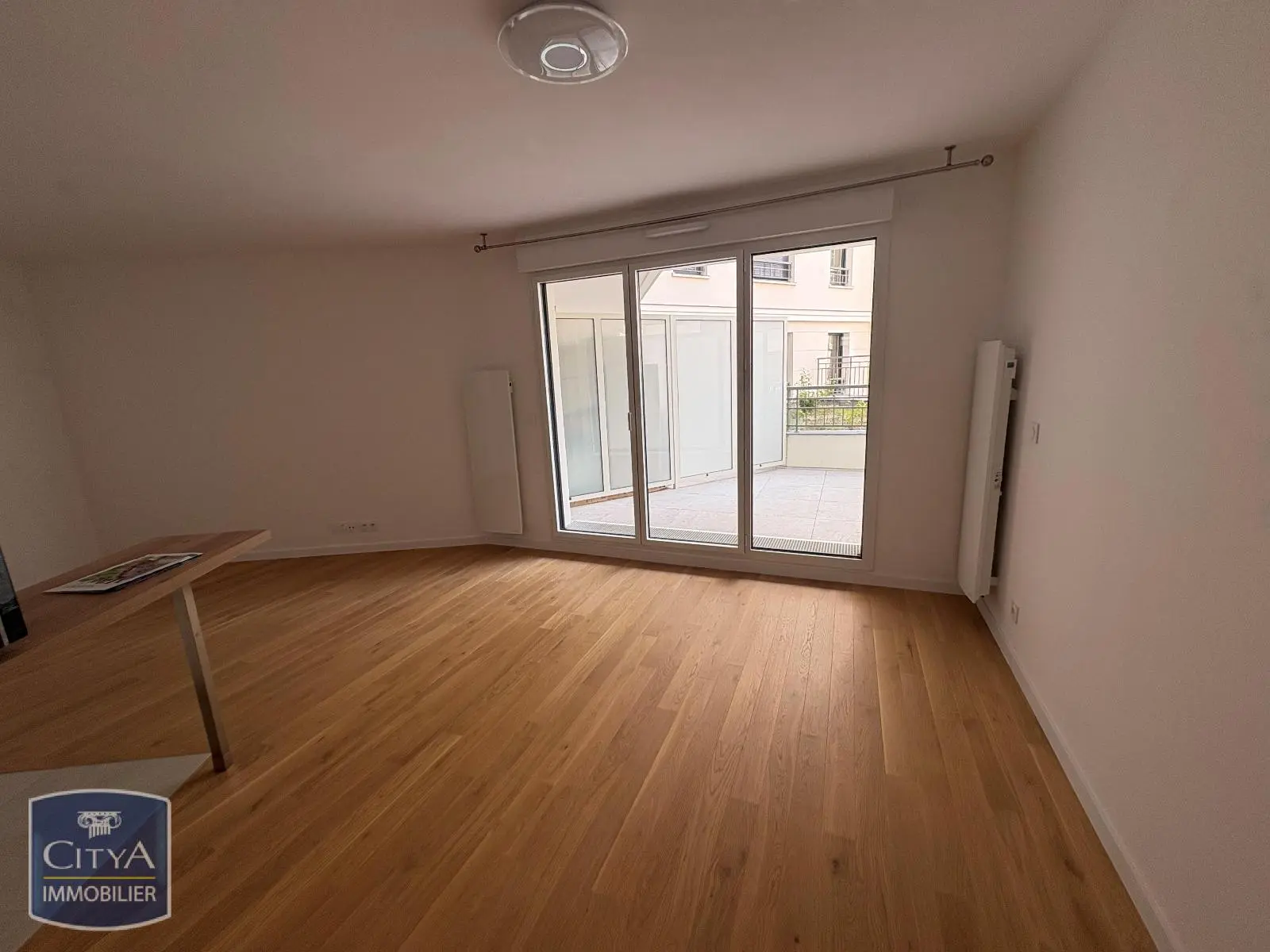 Suresnes (92150) Appartement 1 pièce 32.71m²
