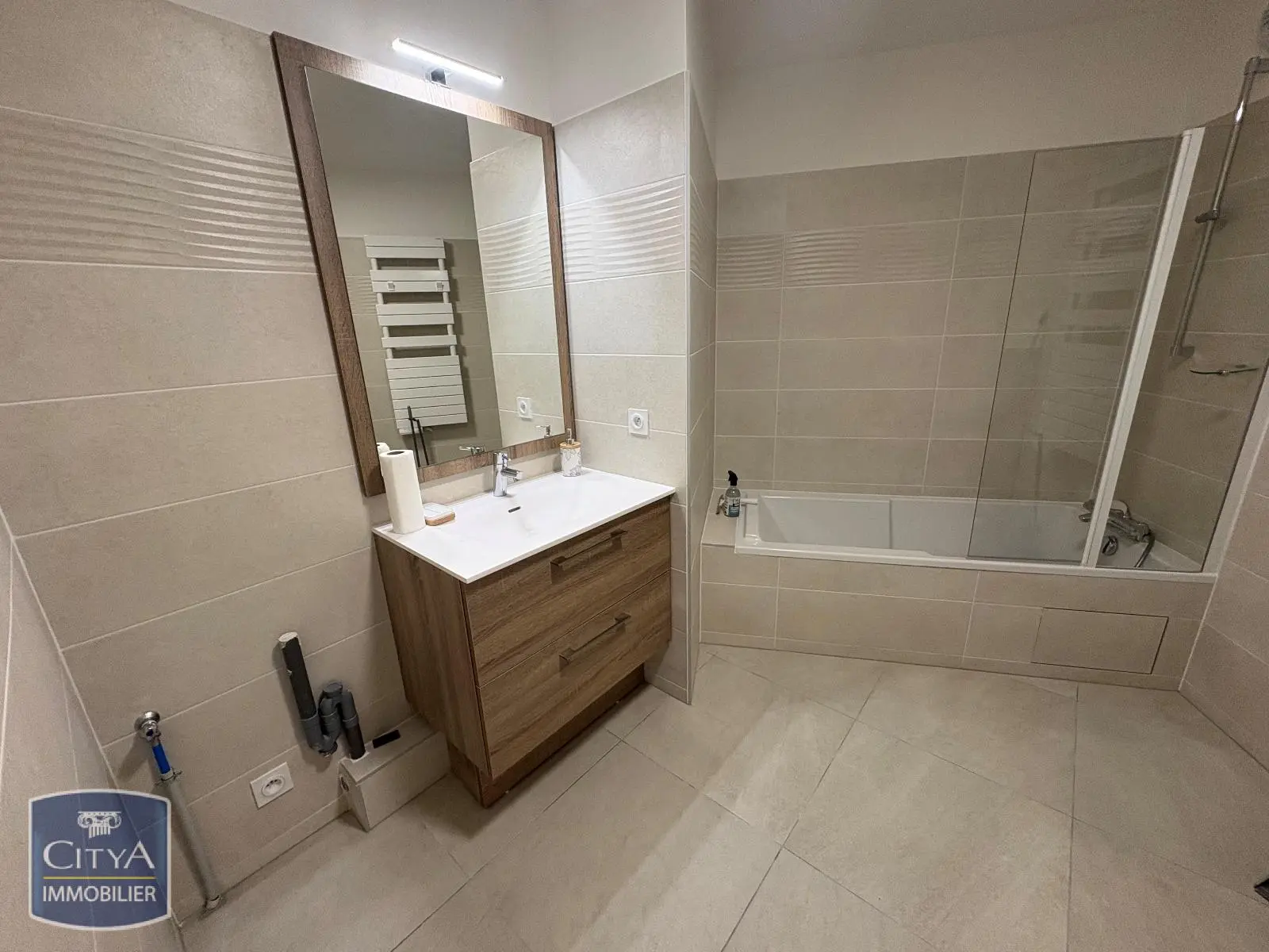 Suresnes (92150) Appartement 1 pièce 32.71m² photo 4
